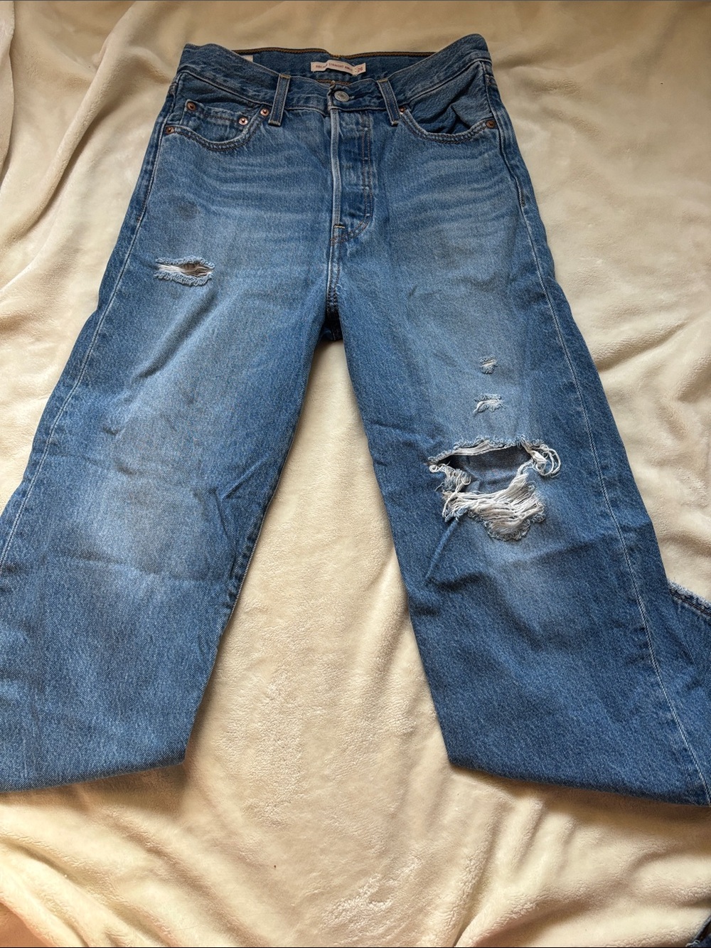 Levi’s Ribcage Straight Ankle Jeans